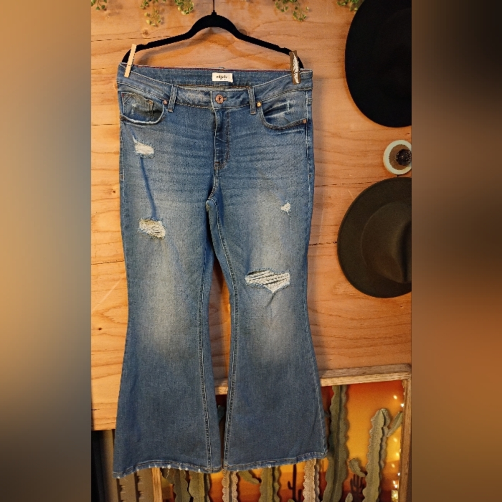 Edgely flair cut mid rise jeans size 16